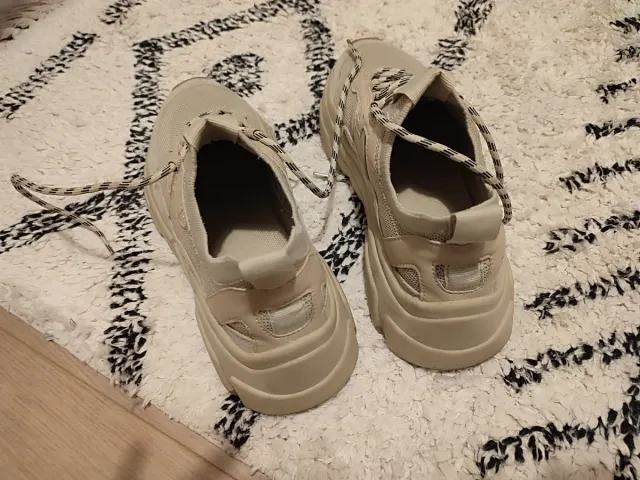 Zapatillas H&M Beige