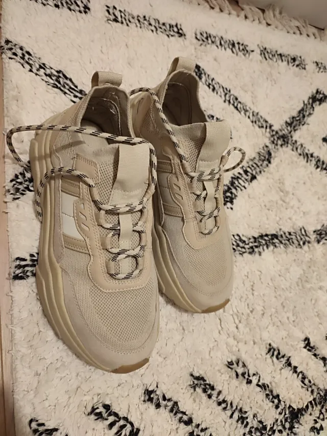 Zapatillas H&M Beige