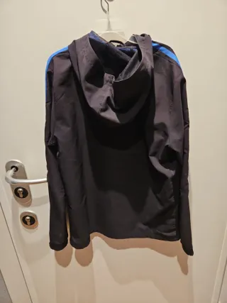 Cortavientos Adidas niño negro y azul