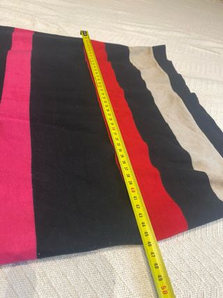 Falda de punto a rayas