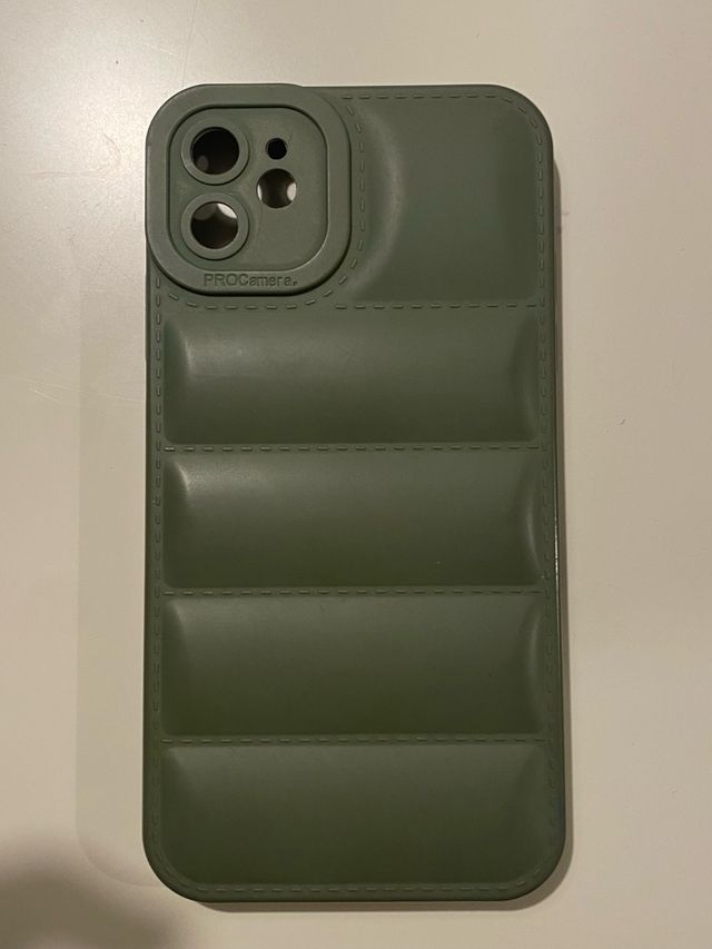 Funda iPhone 11 verde acolchada