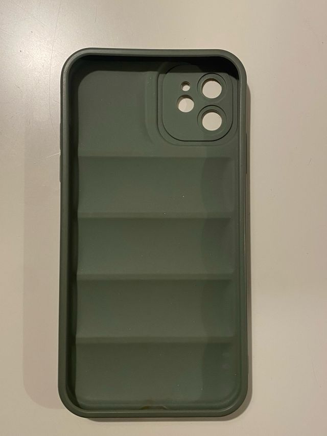 Funda iPhone 11 verde acolchada