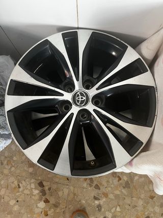 Llantas Toyota R18
