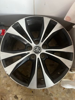 Llantas Toyota R18