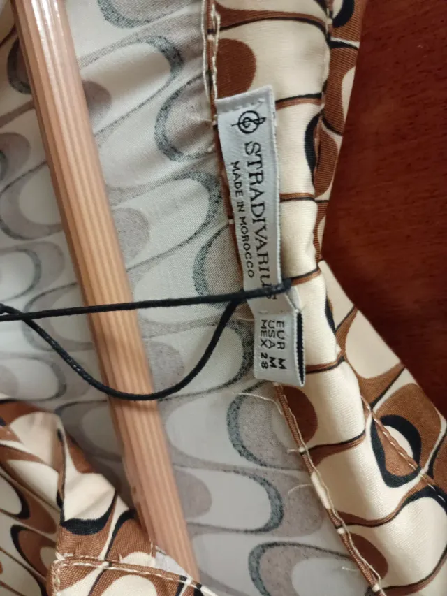 Camisa manga larga Stradivarius estampado wavy