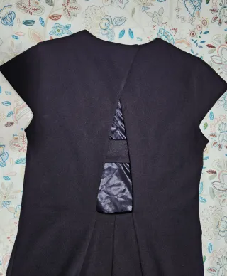 Vestido negro Mango espalda abierta