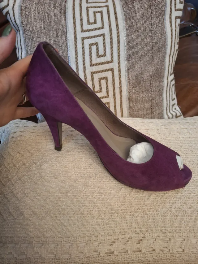 Zapato tacón Nuria Cobos morado