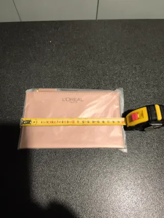 Pochette L'Oreal Paris Nuova