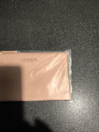 Pochette L'Oreal Paris Nuova