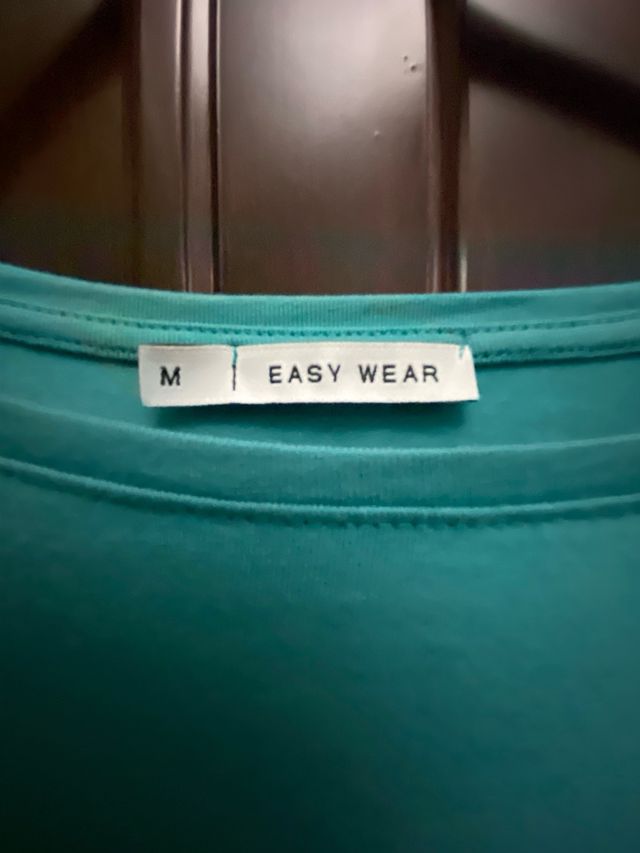 Camiseta EASY WEAR M hombros fruncidos