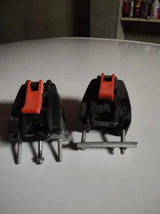 Soportes Porta Esquís Negro/Naranja