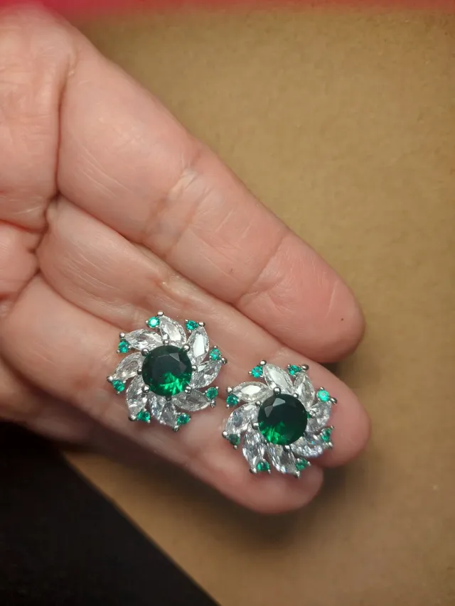 Pendientes Flor Cristales Verdes y Plateados