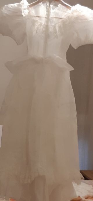 Vestido comunión blanco con detalles rosas