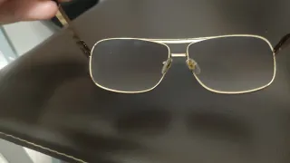 Gafas de sol Louis Vuitton doradas y marrones