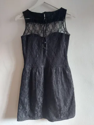 Vestido negro encaje