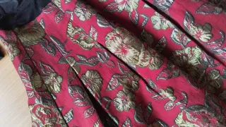 Vestido de fiesta rojo y negro