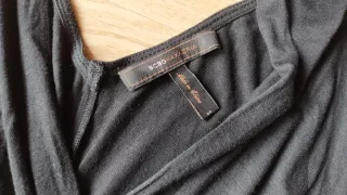 Vestido de fiesta rojo y negro