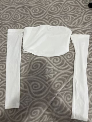 Top banda blanco con mangas largas