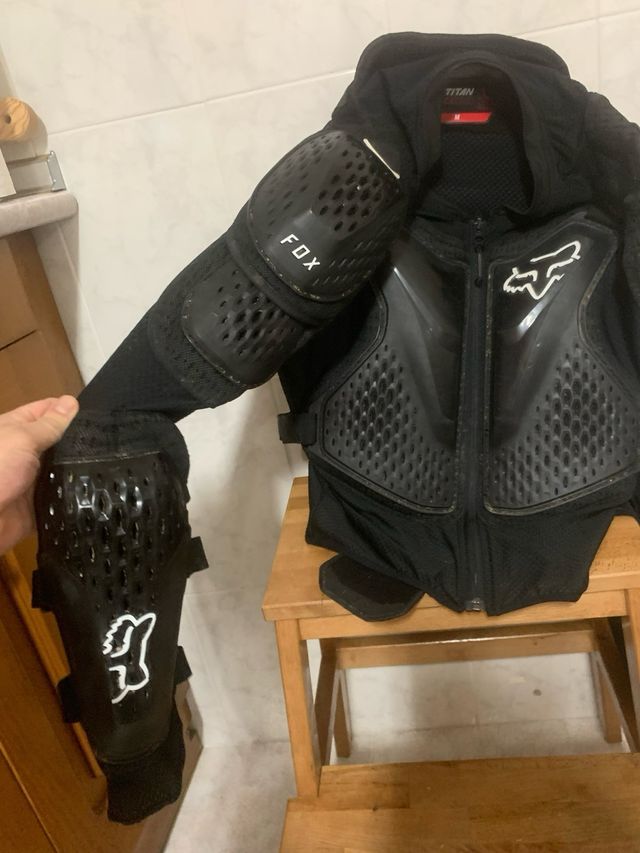 Botas Motocross norma talla 41 y peto t-M