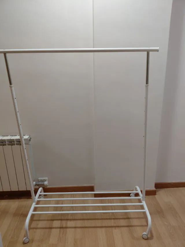 2 portabiti IKEA per vestiti