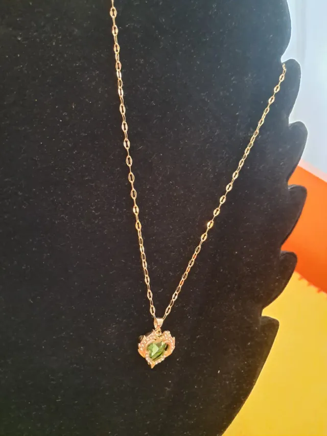 Collar Corazón Verde Baño Oro