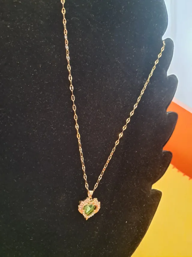 Collar Corazón Verde Baño Oro