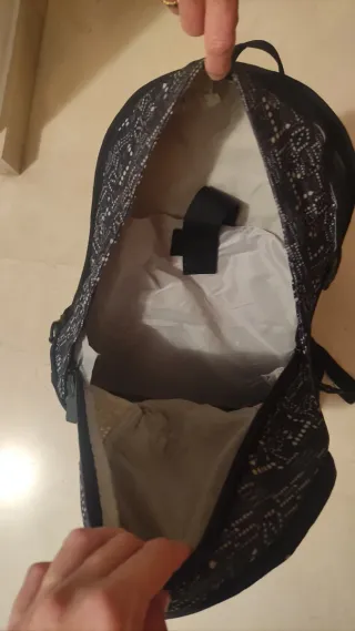 Mochila Nike Negra y Blanca