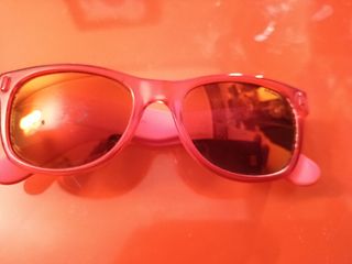 Gafas de sol infantiles Polaroid rojas