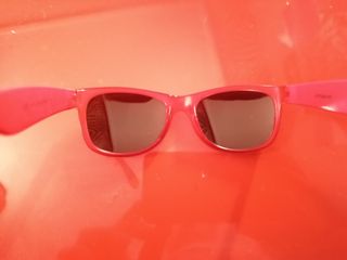 Gafas de sol infantiles Polaroid rojas