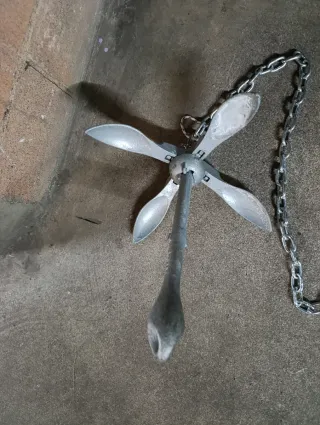 Ancla paraguas con cadena y mosquetón