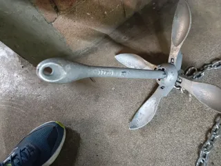 Ancla paraguas con cadena y mosquetón