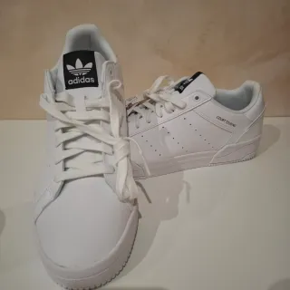 Zapatillas Adidas Court Touring Blancas