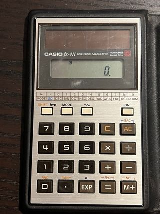 Calculadora Científica Casio fx-411 solar