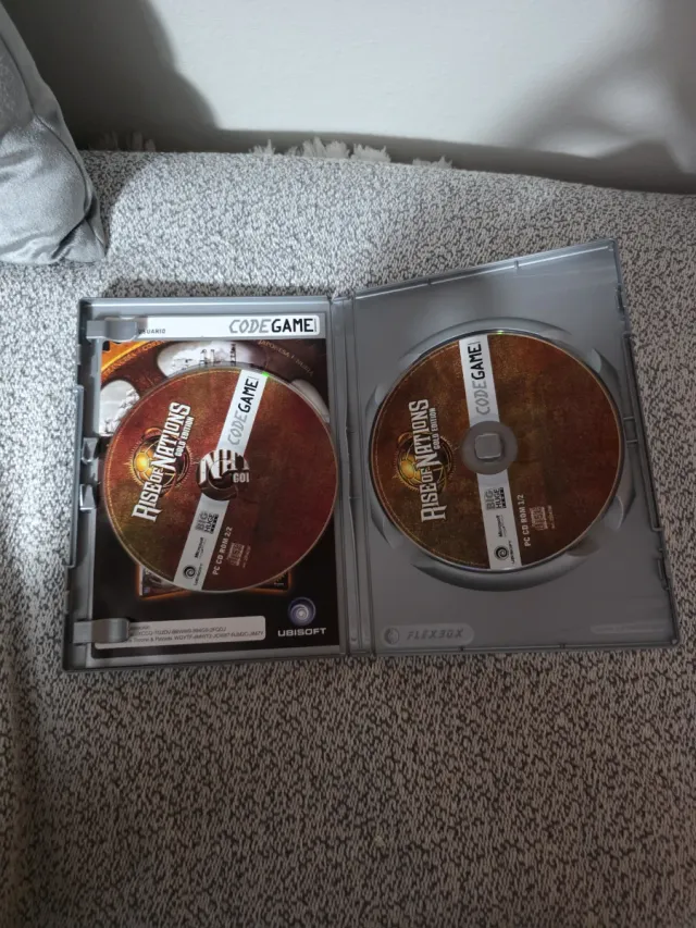Rise of Nations Gold Edition PC CD ROM in ottime condizioni