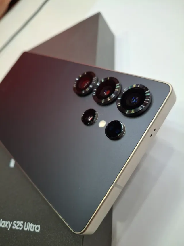 Samsung Galaxy S25 Ultra Negro Titanio