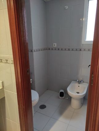 Piso céntrico con garaje y trastero c/maestro