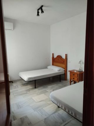 Piso céntrico con garaje y trastero c/maestro