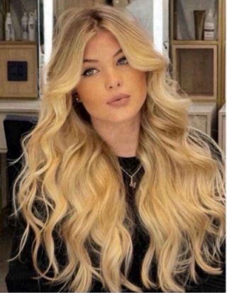 Impactante Peluca rubia ondulada