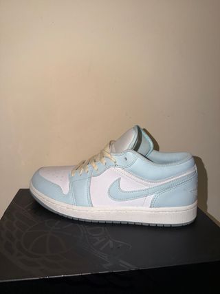 Air Jordan 1 Low SE Glacier Blue/Sea Glass