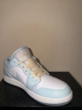 Air Jordan 1 Low SE Glacier Blue/Sea Glass