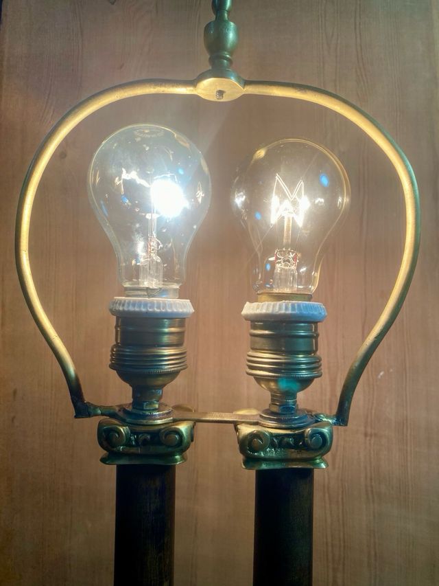 Lámpara doble columna estilo Imperio