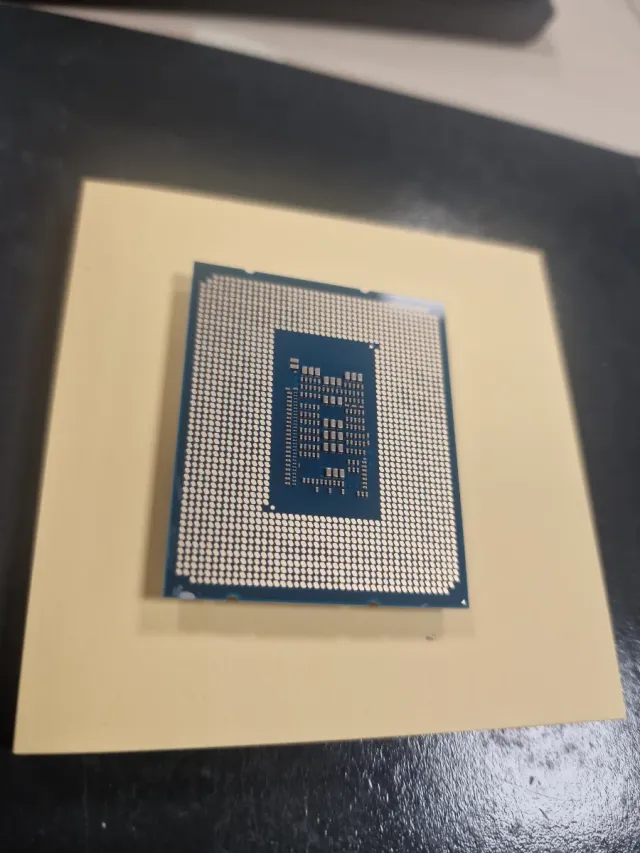 Intel Core i5-12500