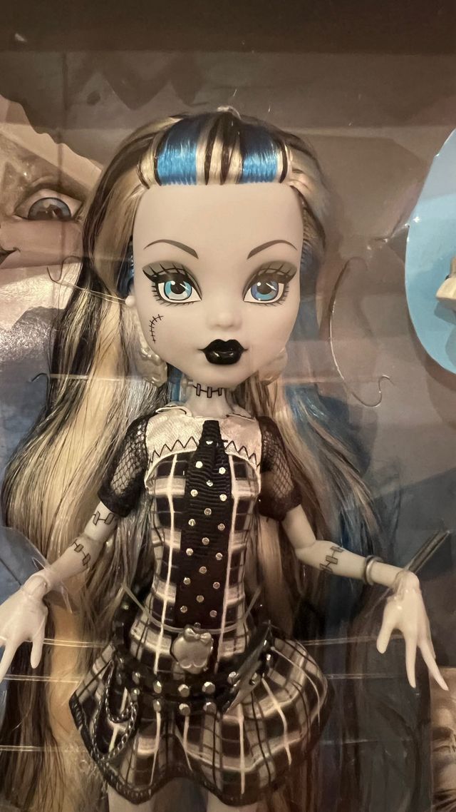 Monster High Frankie Stein Reel Drama