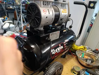 Compresor Aire Cevik PRO24 Silent Digital