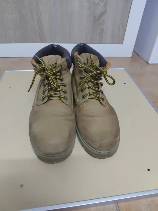 Botas hombre talla 44