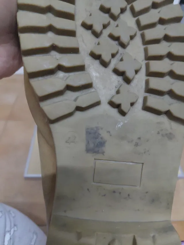 Botas hombre talla 44