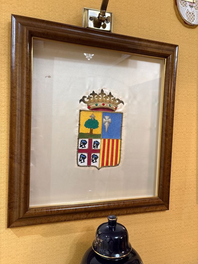 Escudo de Aragón bordado a mano