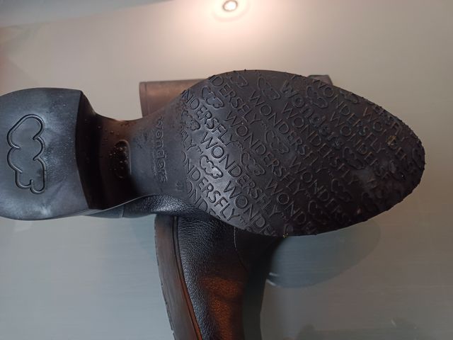 Botines Wonders Mujer Negro