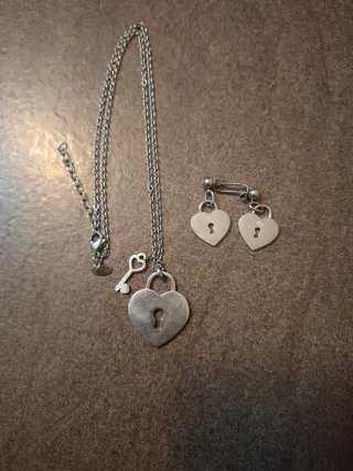 Collar y pendientes Lotus corazón diamantes