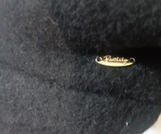 Basco donna Riotlily lana nero misura da 55 57 cm.